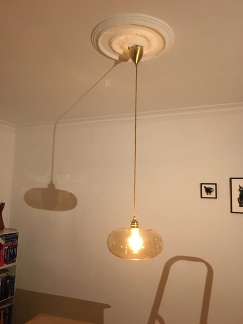 Ophængning & el-tilslutning af loft lampe