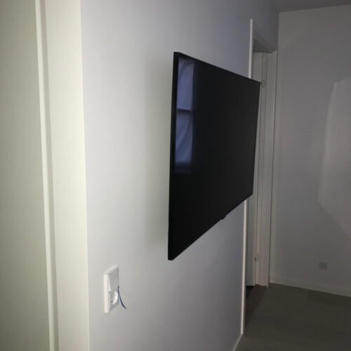 Vægophæng Samsung QLED TV