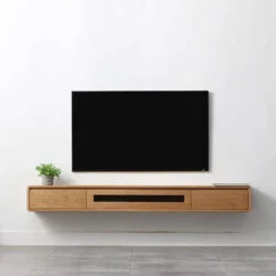 Montering af væghængt TV møbel