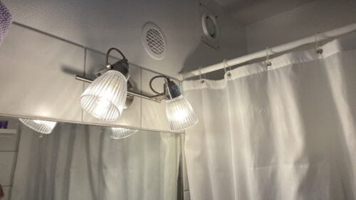 Opsætning badeværelse lampe