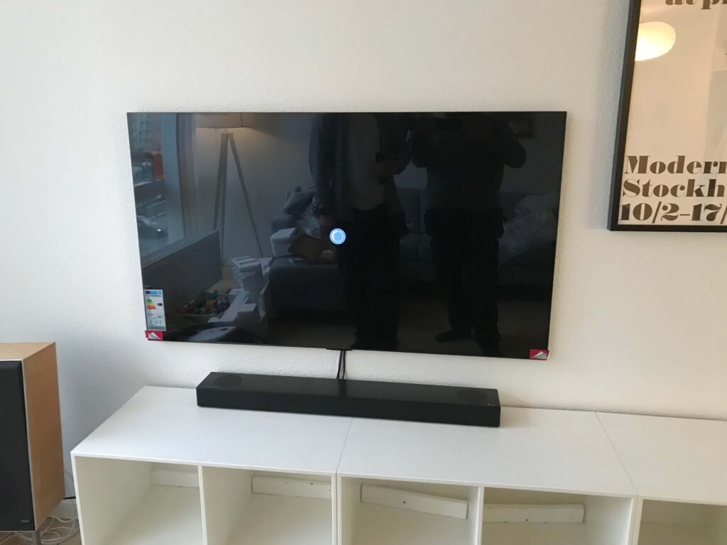 Installation af LG OLED TV & i stuen - HomeSetup.dk