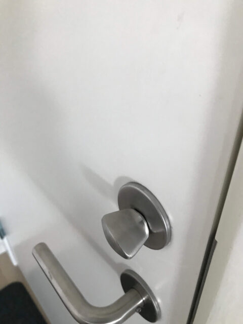 Opsætning af dørhåndtag